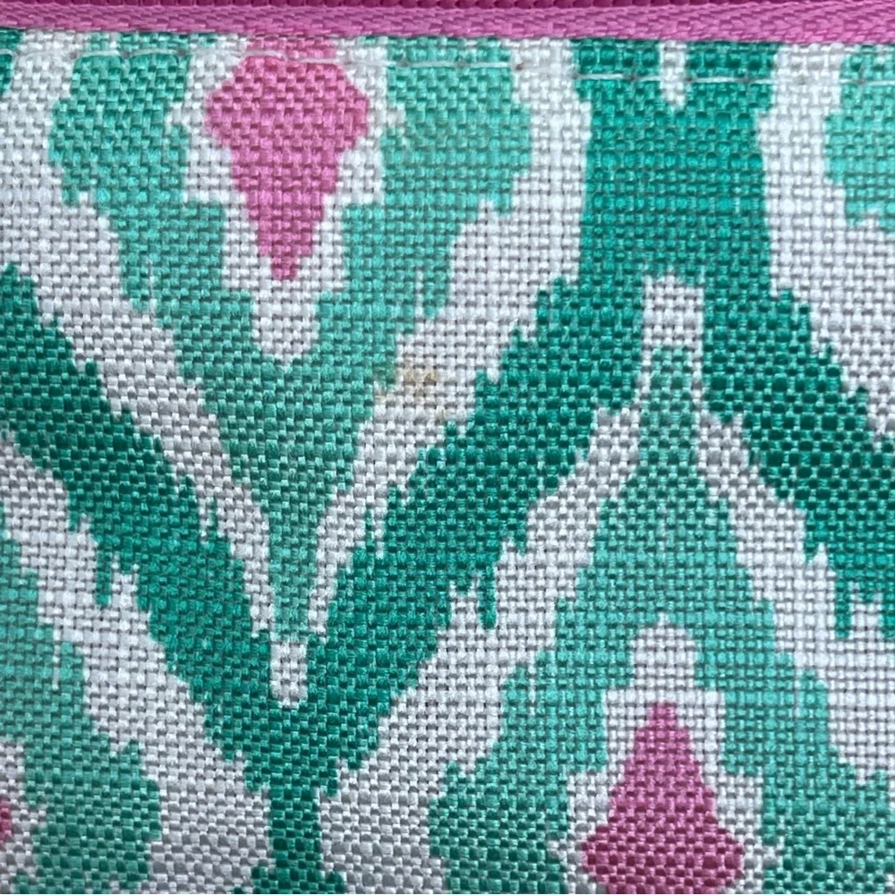 Clinique NWT Pink & Turquoise Ikat Print Cosmetic Makeup Travel Bag